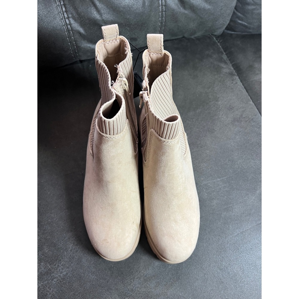 NB Women Beige Suede Knit Ankle Boots Lug Sole Zip Size 10W